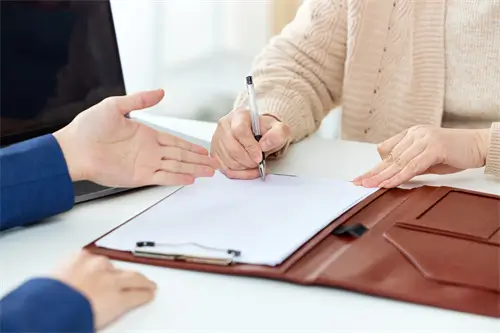 给女朋友的旅游必备有哪些？必备物品攻略